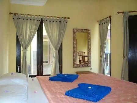 Yunni Guesthouse ゲストハウス 2*