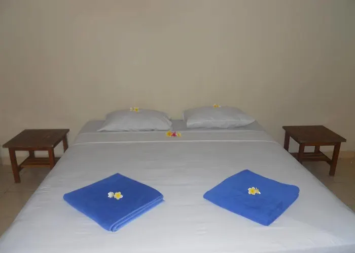 Yunni Guesthouse 2*